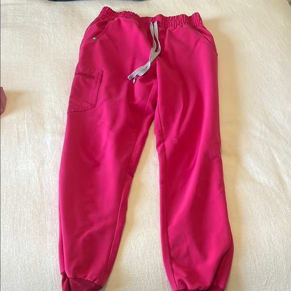 Figs Other - Figs hot pink scrub pants